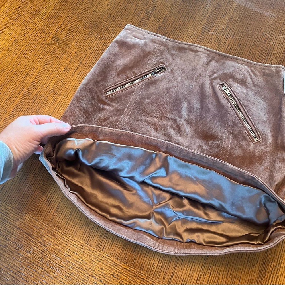 NEW BLANK NYC Women’s Leather Suede Mini Skirt Coffee Bean Size 25 Zipper Detail - Picture 8 of 14